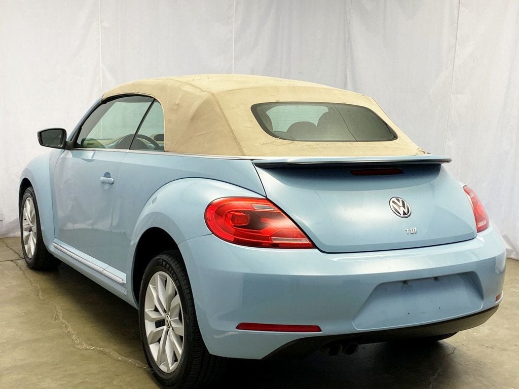 2013 Volkswagen Beetle Convertible 2dr Manual 2.0L TDI - 22911563 - 4
