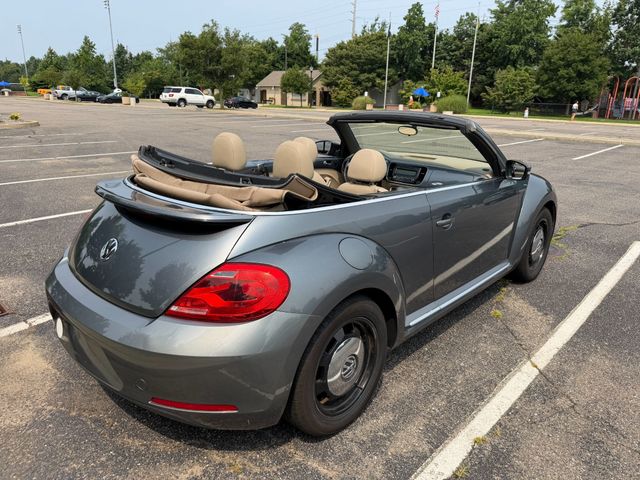 2013 Volkswagen Beetle Convertible CLEAN CARFAX, 2.5L, PZEV, CONVERTIBLE, LEATHER, HEATED SEATS - 23064906 - 6