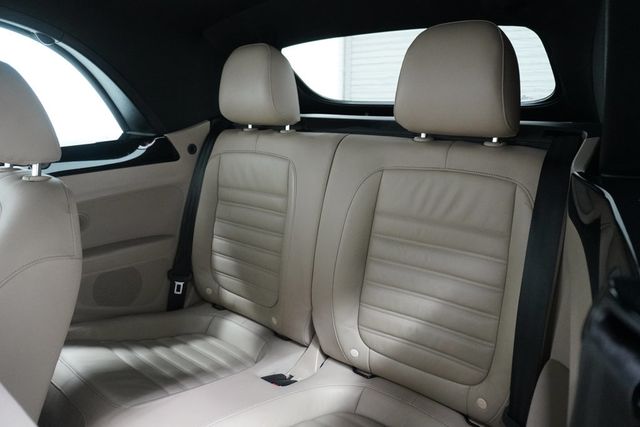 2013 Volkswagen Beetle Convertible Turbo - 22948809 - 11