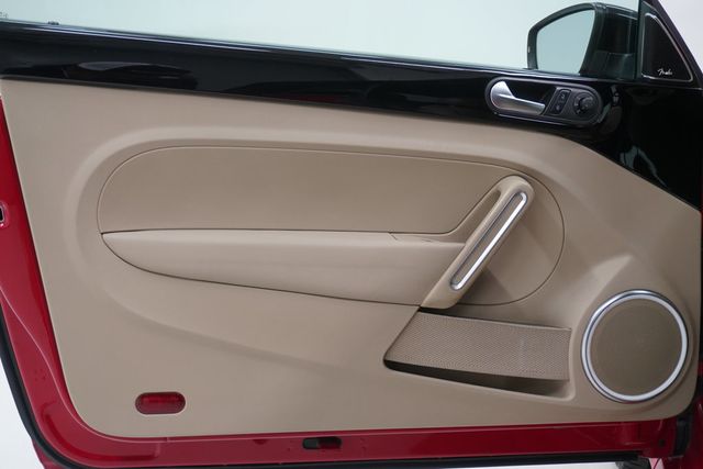 2013 Volkswagen Beetle Convertible Turbo - 22948809 - 12