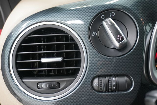 2013 Volkswagen Beetle Convertible Turbo - 22948809 - 20