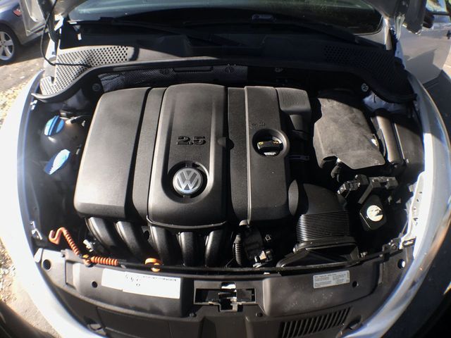 2013 Volkswagen Beetle Coupe  - 22935876 - 10