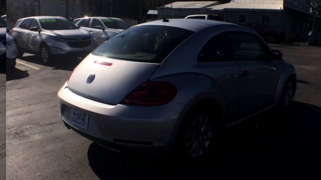 2013 Volkswagen Beetle Coupe  - 22935876 - 6