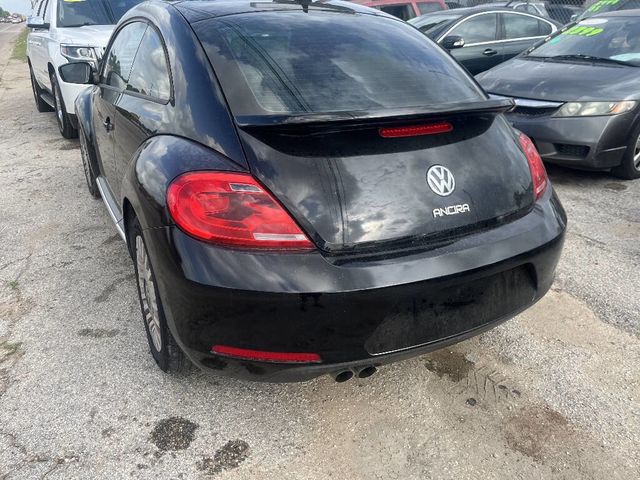 2013 Volkswagen Beetle Coupe  - 23008029 - 2