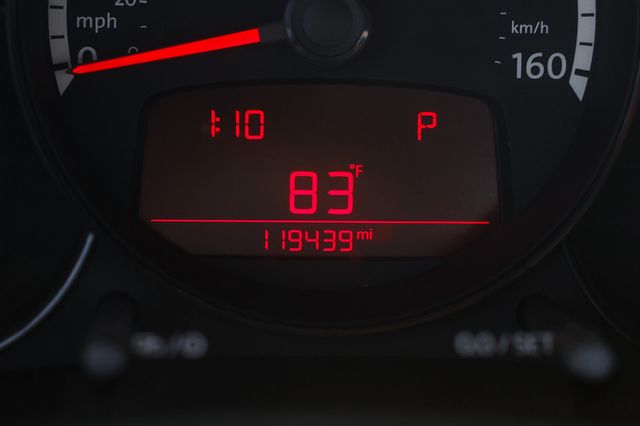2013 Volkswagen Beetle Coupe  - 23068489 - 40