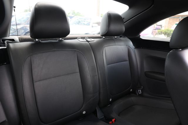 2013 Volkswagen Beetle Coupe 2dr Automatic 2.5L Fender Edition - 23023676 - 16