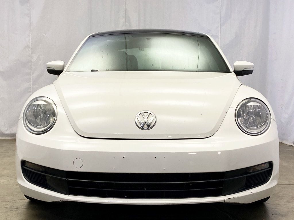 2013 Volkswagen Beetle 2.5L photo 9