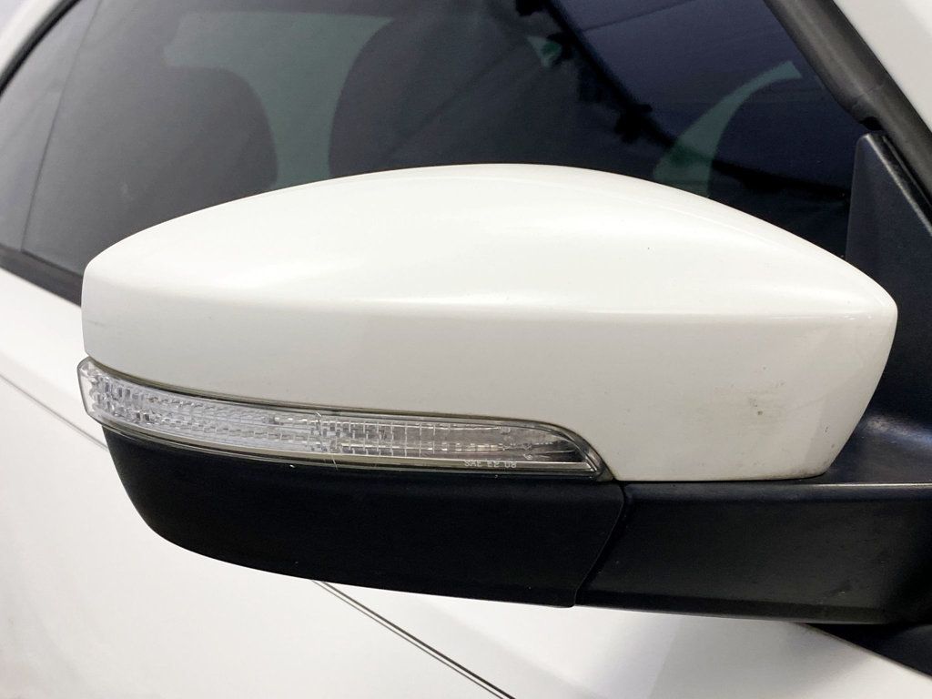 2013 Volkswagen Beetle 2.5L photo 12