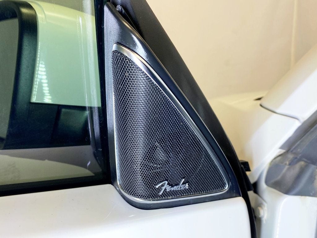 2013 Volkswagen Beetle Coupe 2dr Automatic 2.5L w/Sun/Sound/Nav - 22910908 - 18