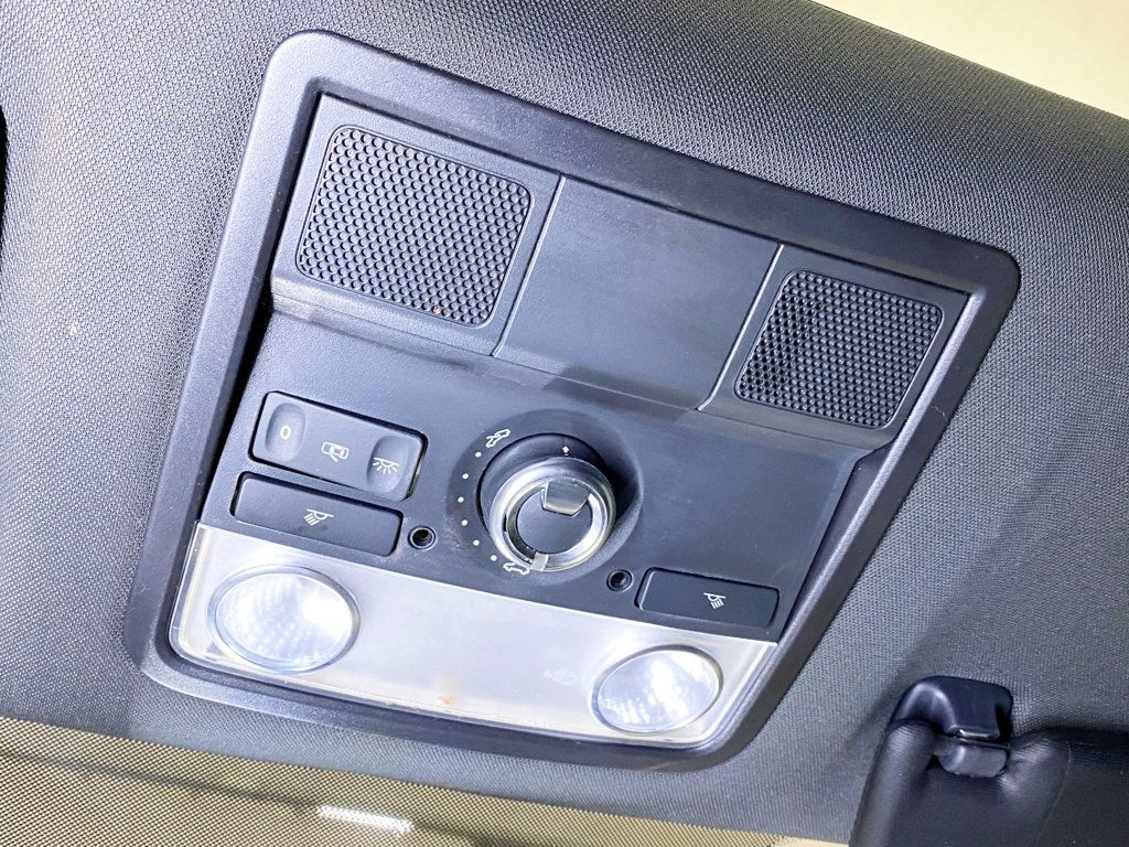 2013 Volkswagen Beetle Coupe 2dr Automatic 2.5L w/Sun/Sound/Nav - 22910908 - 33