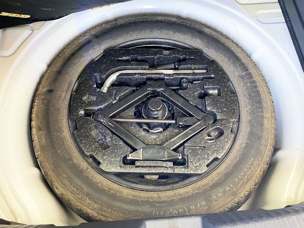 2013 Volkswagen Beetle Coupe 2dr Automatic 2.5L w/Sun/Sound/Nav - 22910908 - 46