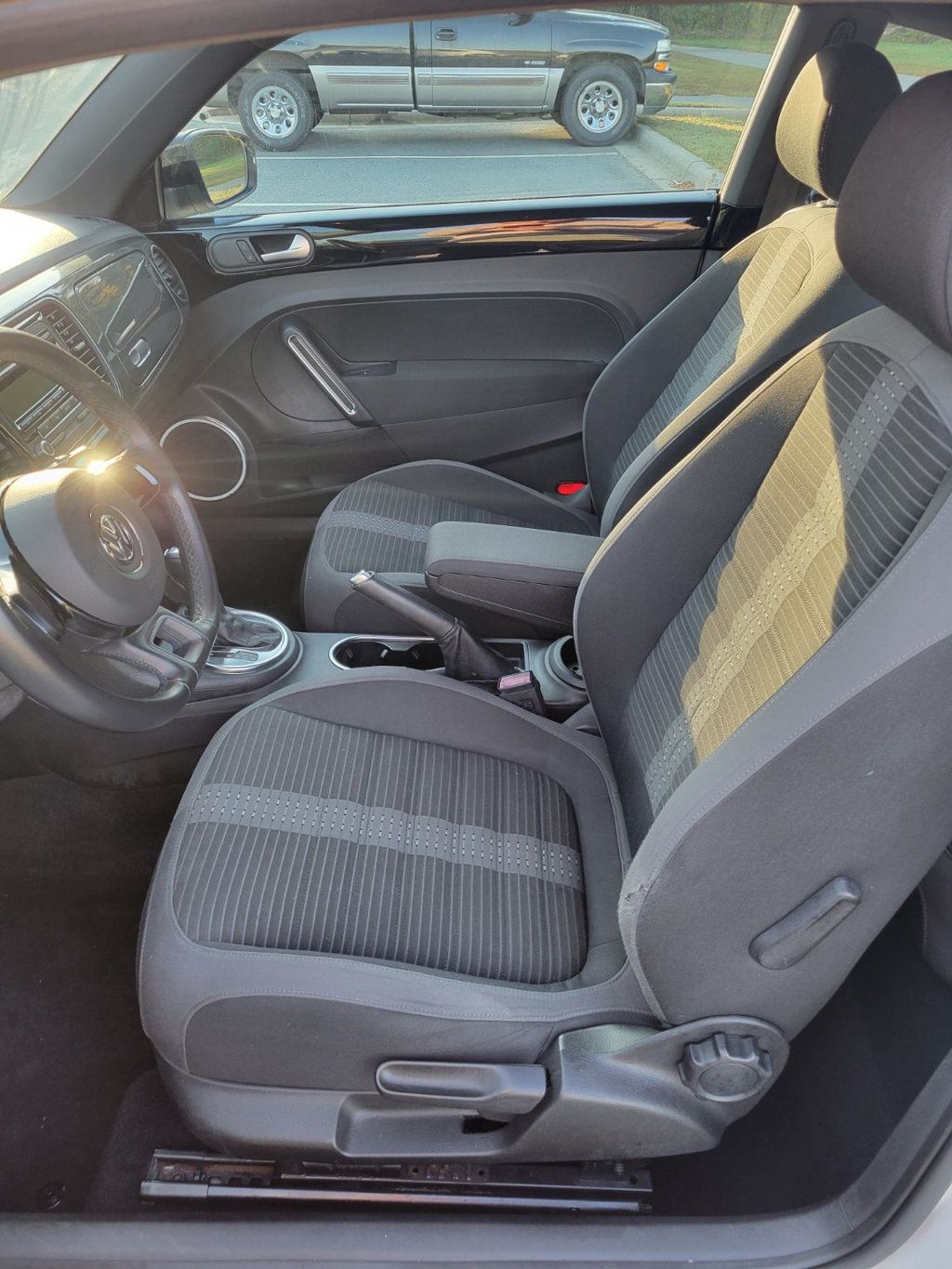 2013 Volkswagen Beetle Turbo photo 13