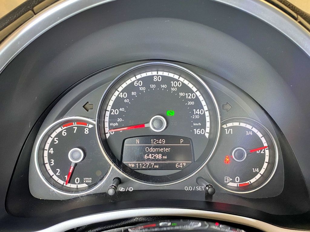 2013 Volkswagen Beetle Coupe 2dr DSG 2.0T Turbo w/Sun/Snd/Nav PZEV *Ltd Avail* - 23002047 - 29