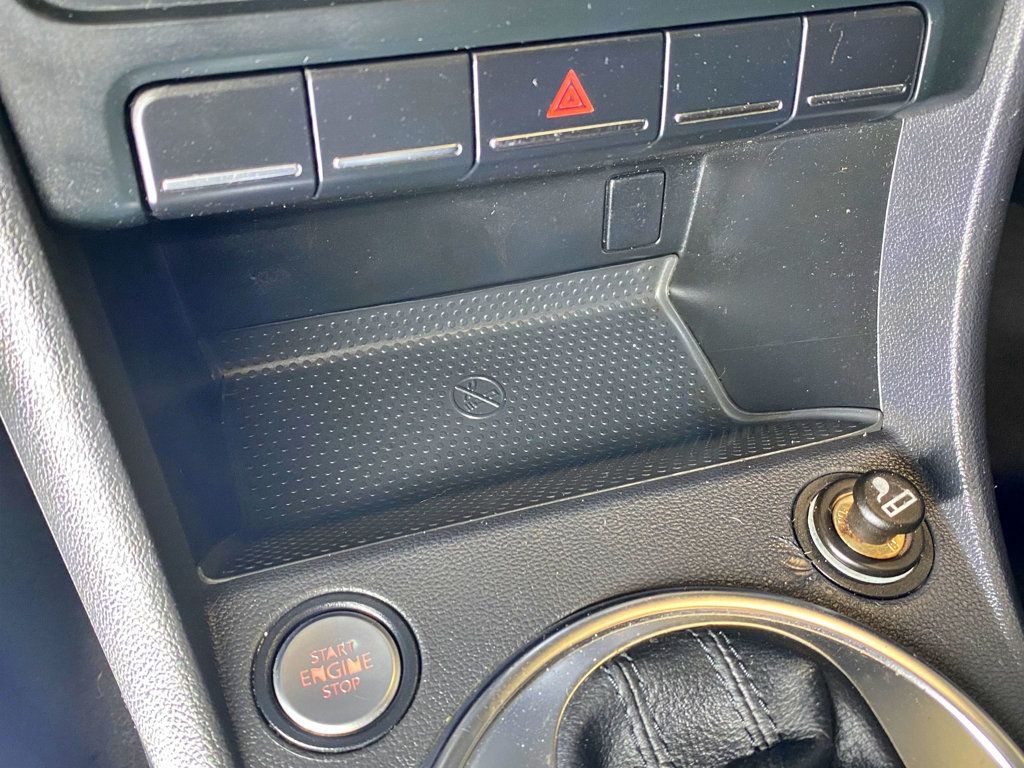 2013 Volkswagen Beetle Coupe 2dr DSG 2.0T Turbo w/Sun/Snd/Nav PZEV *Ltd Avail* - 23002047 - 33