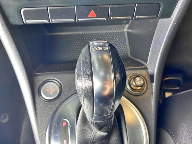 2013 Volkswagen Beetle Coupe 2dr DSG 2.0T Turbo w/Sun/Snd/Nav PZEV *Ltd Avail* - 23002047 - 35