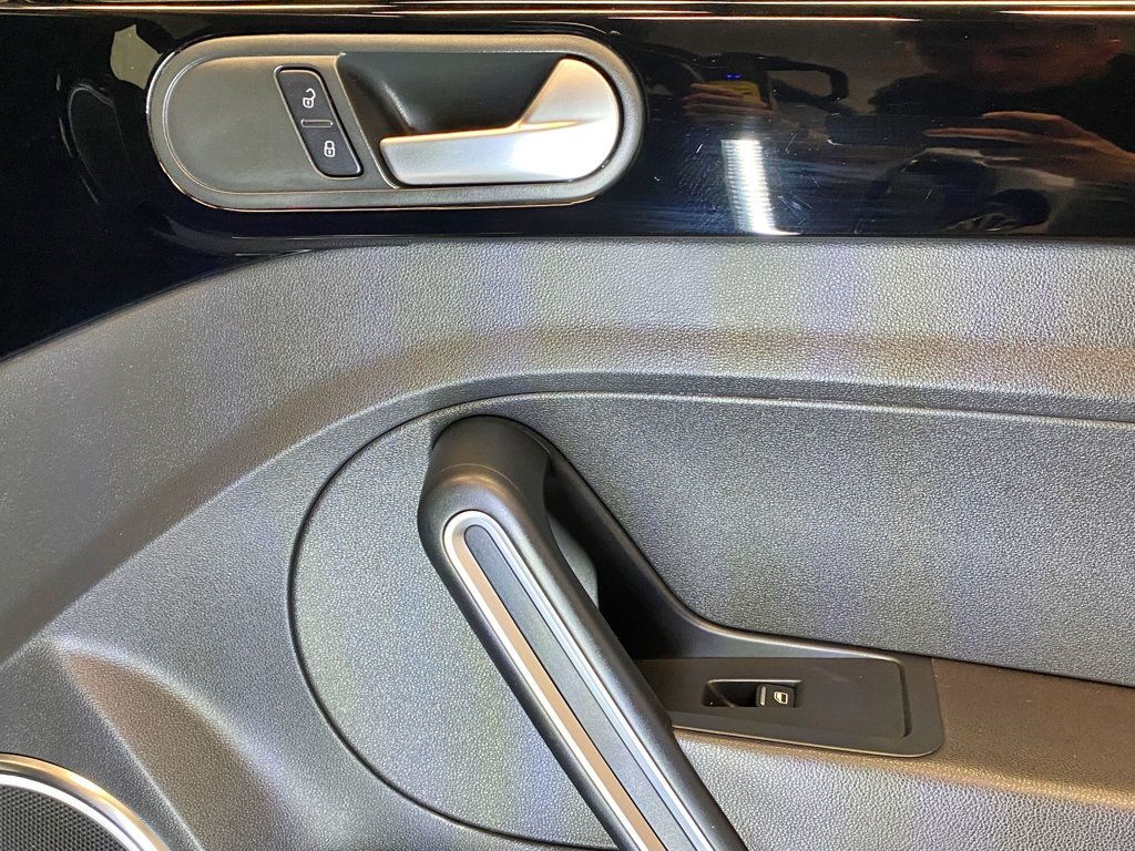 2013 Volkswagen Beetle Coupe 2dr DSG 2.0T Turbo w/Sun/Snd/Nav PZEV *Ltd Avail* - 23002047 - 40