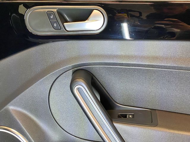 2013 Volkswagen Beetle Coupe 2dr DSG 2.0T Turbo w/Sun/Snd/Nav PZEV *Ltd Avail* - 23002047 - 40