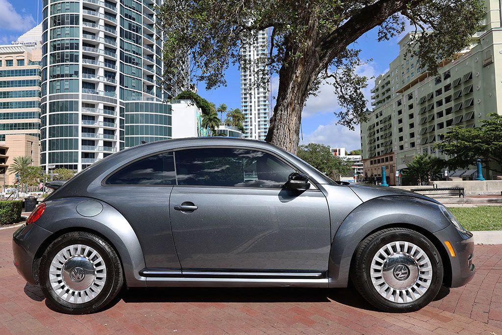 2013 Volkswagen Beetle Coupe 2dr DSG 2.0T Turbo w/Sun/Sound PZEV - 22211517 - 14