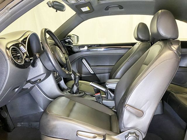 2013 Volkswagen Beetle Coupe 2dr Manual 2.5L w/Sun/Sound/Nav PZEV - 22914362 - 20