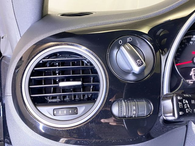 2013 Volkswagen Beetle Coupe 2dr Manual 2.5L w/Sun/Sound/Nav PZEV - 22914362 - 23