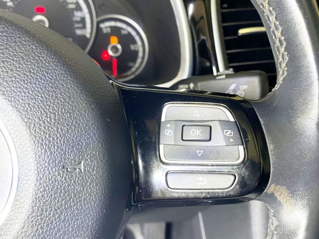 2013 Volkswagen Beetle Coupe 2dr Manual 2.5L w/Sun/Sound/Nav PZEV - 22914362 - 26