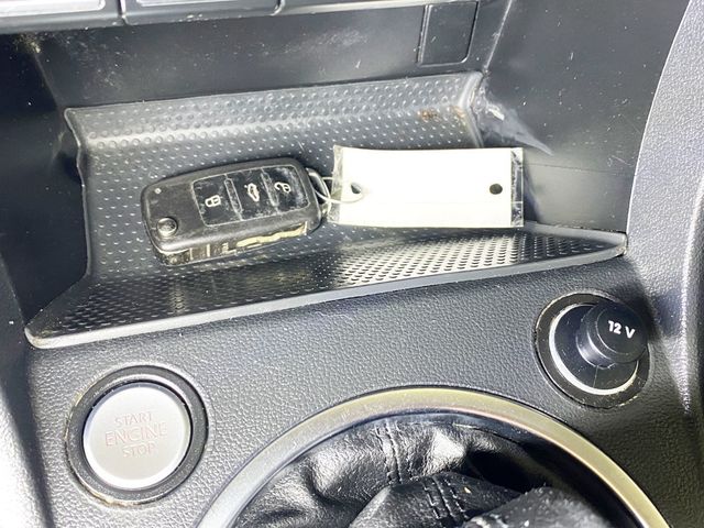 2013 Volkswagen Beetle Coupe 2dr Manual 2.5L w/Sun/Sound/Nav PZEV - 22914362 - 33