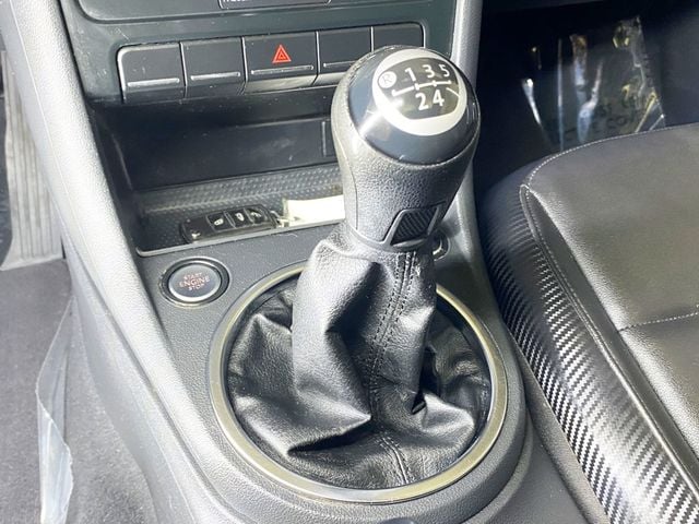 2013 Volkswagen Beetle Coupe 2dr Manual 2.5L w/Sun/Sound/Nav PZEV - 22914362 - 34