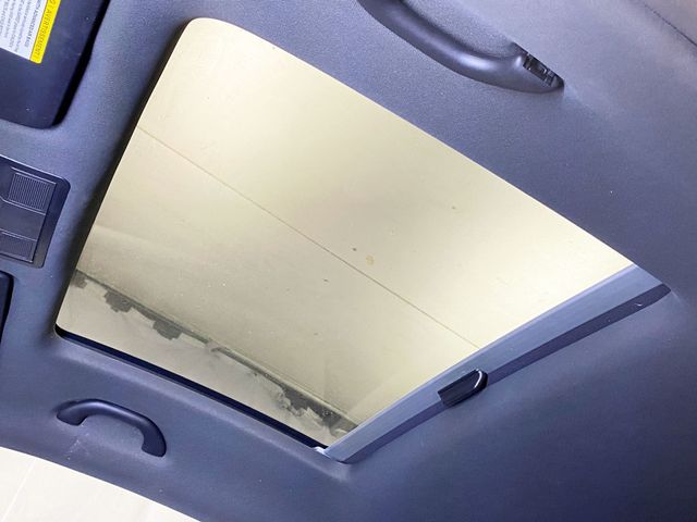 2013 Volkswagen Beetle Coupe 2dr Manual 2.5L w/Sun/Sound/Nav PZEV - 22914362 - 38