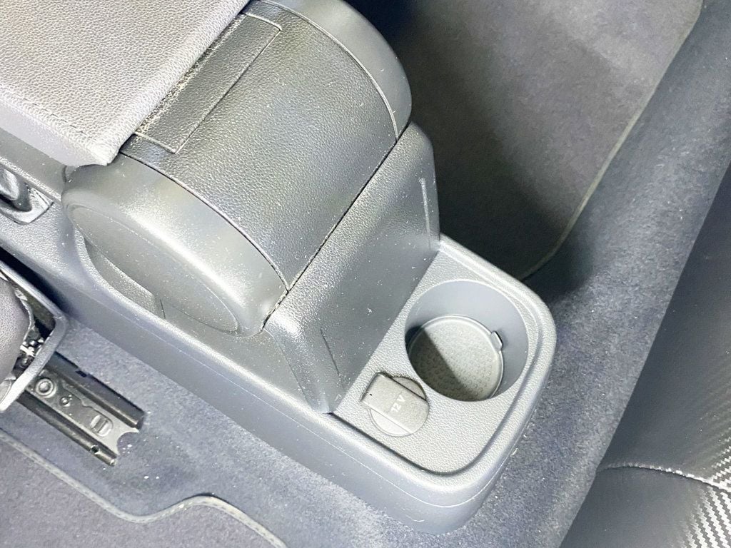 2013 Volkswagen Beetle 2.5L photo 46