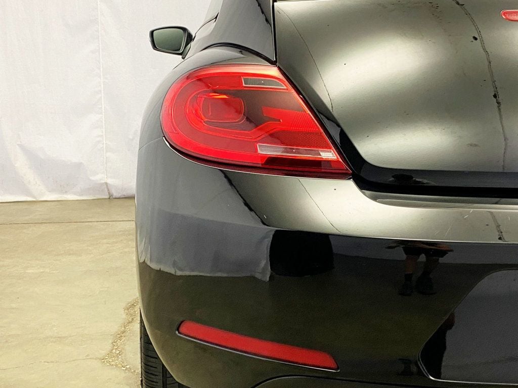 2013 Volkswagen Beetle 2.5L photo 5