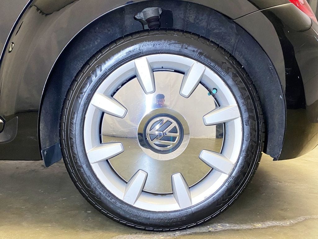 2013 Volkswagen Beetle 2.5L photo 52