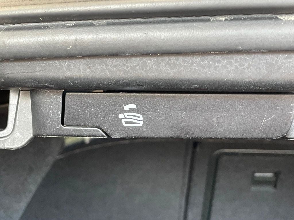 2013 Volkswagen CC 4dr Sedan DSG R-Line - 23016331 - 19