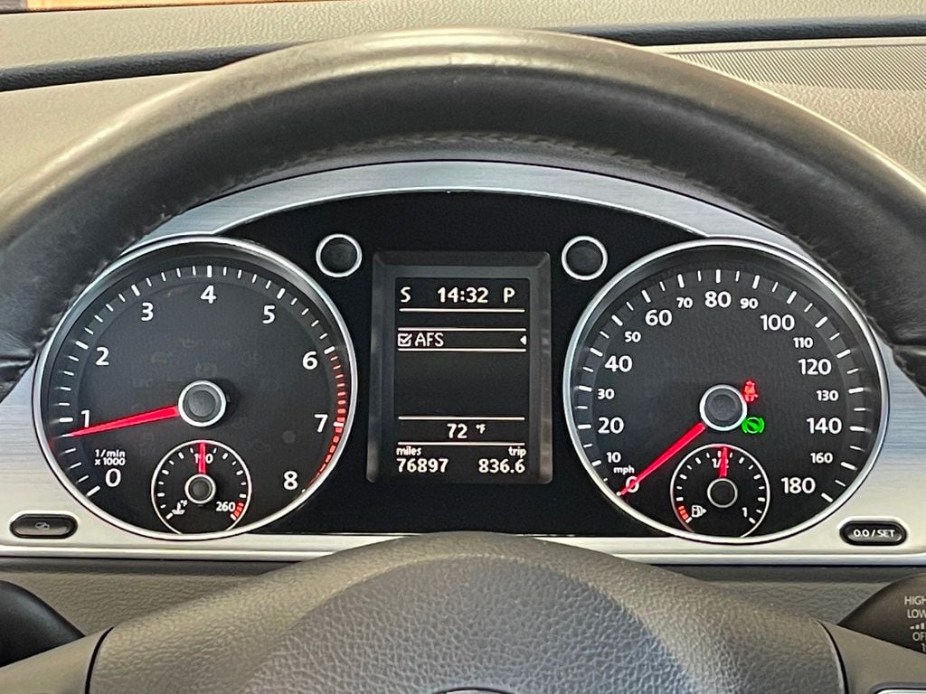 2013 Volkswagen CC 4dr Sedan DSG R-Line - 23016331 - 24