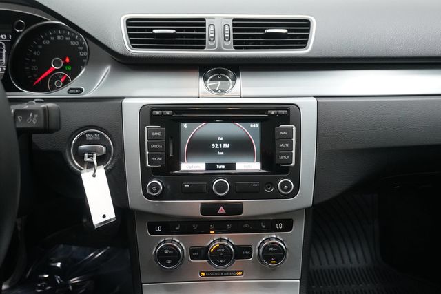 2013 Volkswagen CC 4dr Sedan Lux - 22932241 - 17