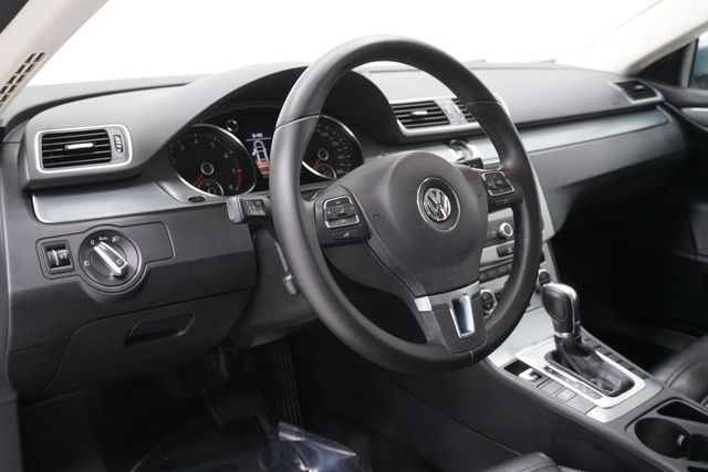 2013 Volkswagen CC 4dr Sedan Lux - 22932241 - 8