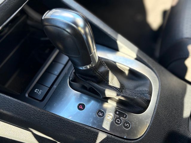 2013 Volkswagen Eos 2dr Convertible Komfort SULEV - 22939355 - 26