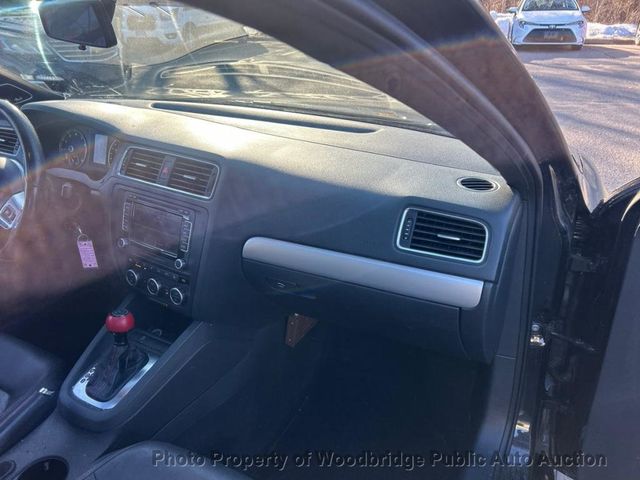 2013 Volkswagen GLI 4dr Sedan DSG Autobahn PZEV - 22999483 - 8