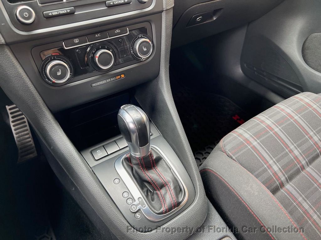 2013 Volkswagen Golf GTI 2-Door Hatchback DSG - 22301960 - 56