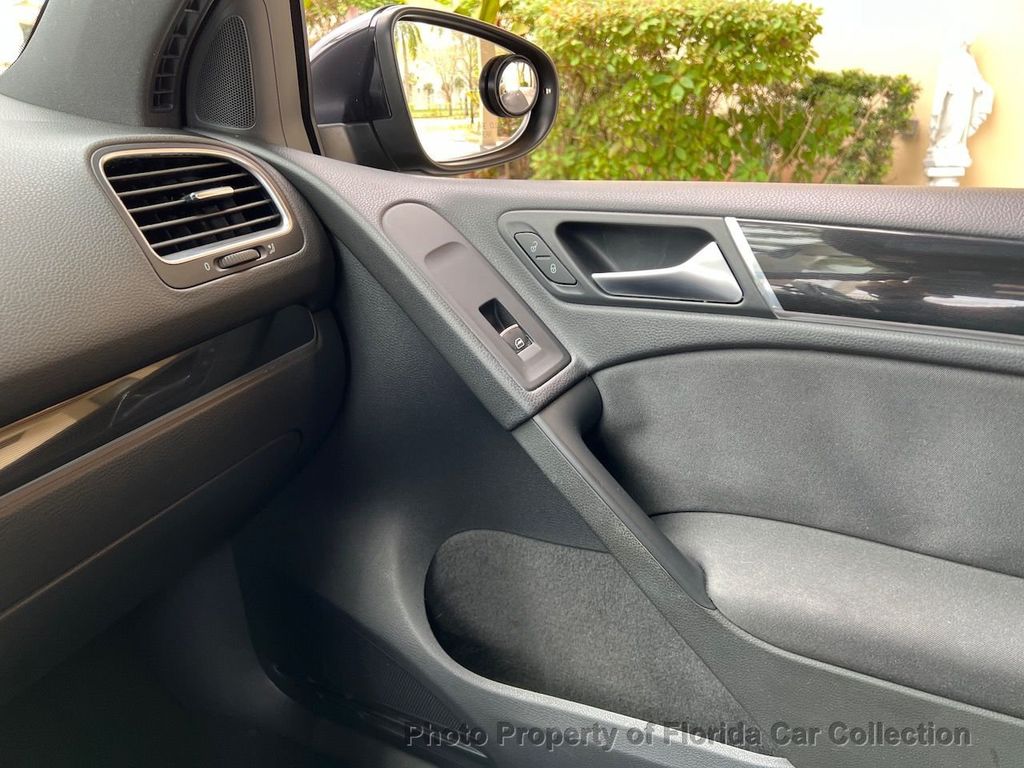 2013 Volkswagen Golf GTI 2-Door Hatchback DSG - 22301960 - 59