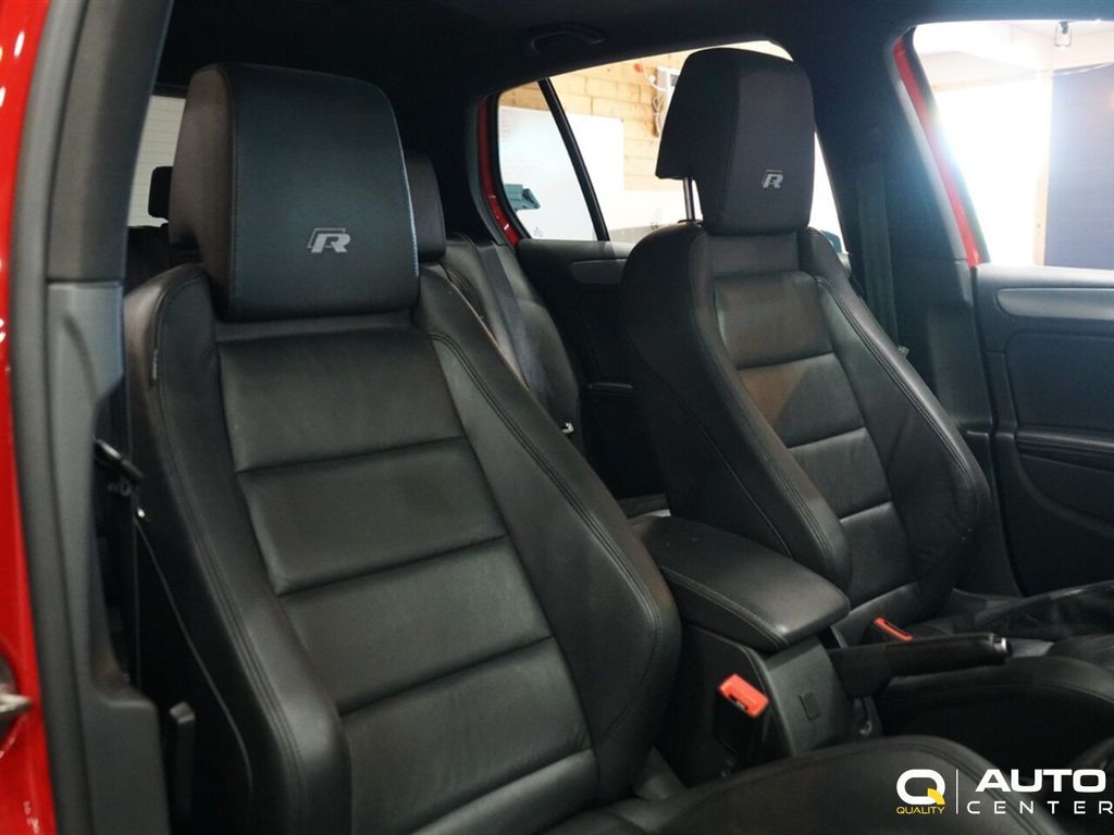 2013 Volkswagen Golf R 4dr Hatchback w/Sunroof & Navi - 22889252 - 19