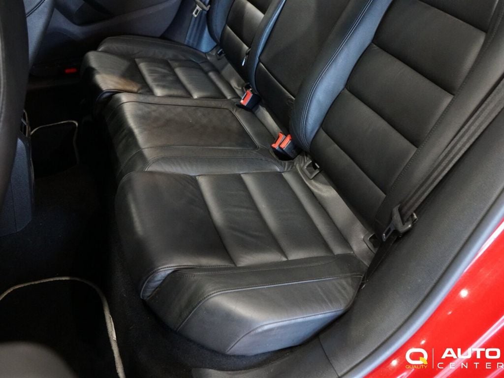 2013 Volkswagen Golf R 4dr Hatchback w/Sunroof & Navi - 22889252 - 36