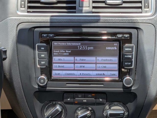 2013 Volkswagen Jetta Sedan  - 23034708 - 16