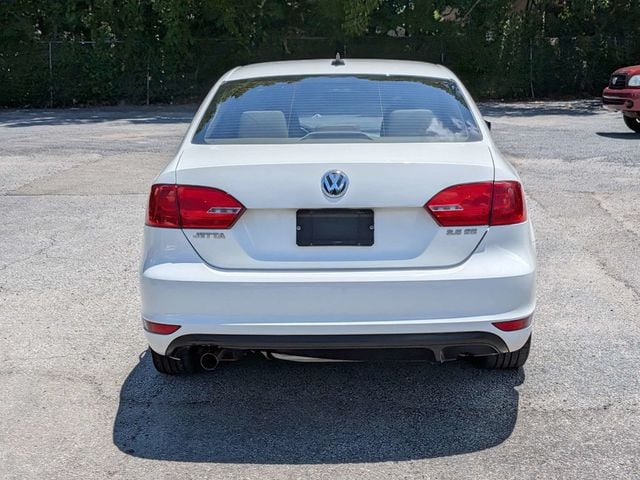 2013 Volkswagen Jetta Sedan  - 23034708 - 4