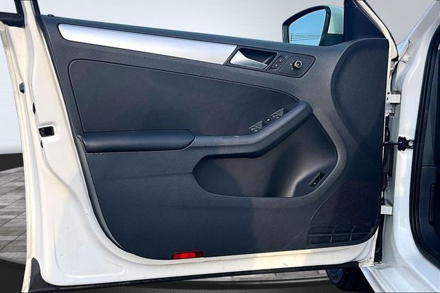 2013 Volkswagen Jetta Sedan 2.5L SE - 22996463 - 8