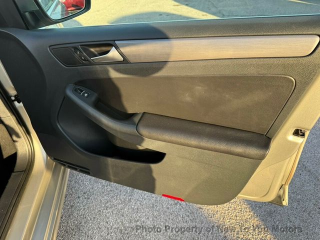 2013 Volkswagen Jetta Sedan 4dr Automatic SEL PZEV - 22974524 - 16