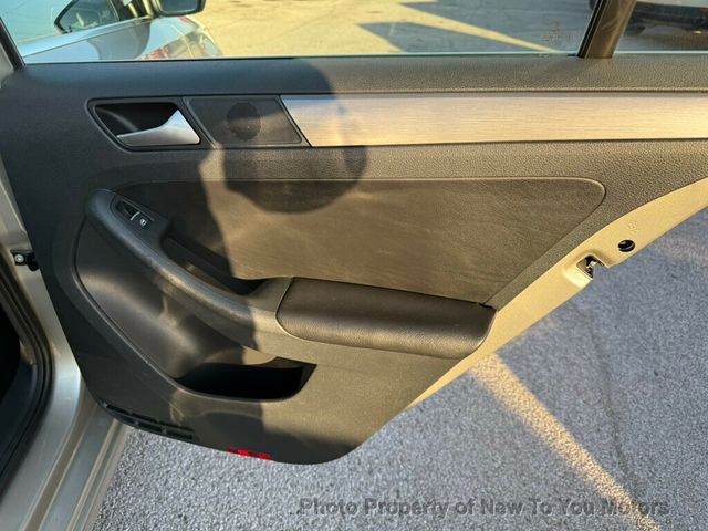 2013 Volkswagen Jetta Sedan 4dr Automatic SEL PZEV - 22974524 - 17