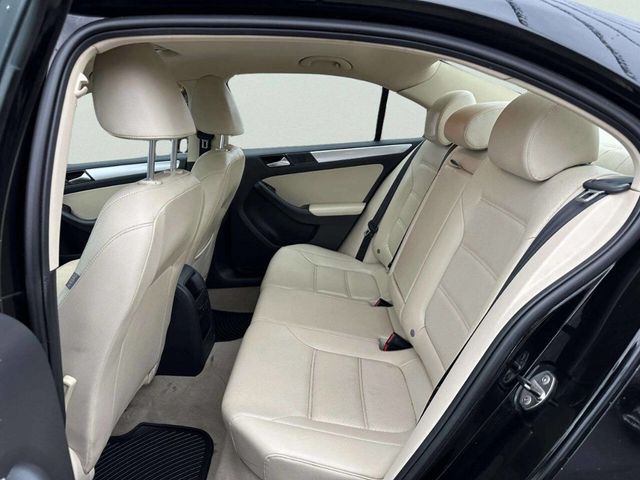 2013 Volkswagen Jetta Sedan 4dr Automatic SE w/Convenience - 22961858 - 15