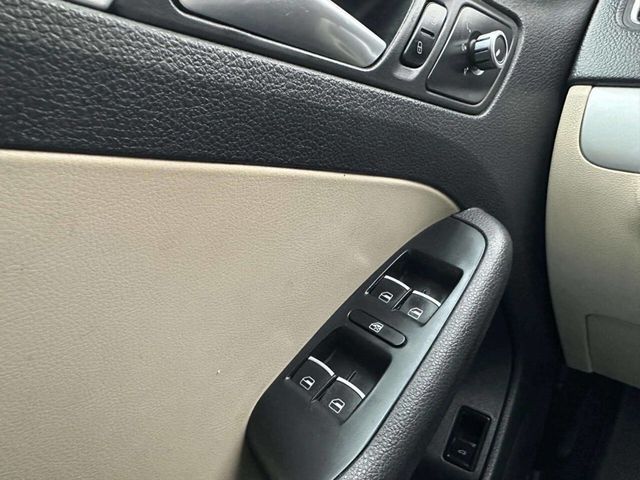 2013 Volkswagen Jetta Sedan 4dr Automatic SE w/Convenience - 22961858 - 25
