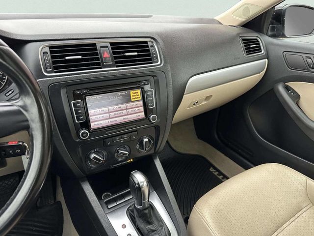 2013 Volkswagen Jetta Sedan 4dr Automatic SE w/Convenience - 22961858 - 27
