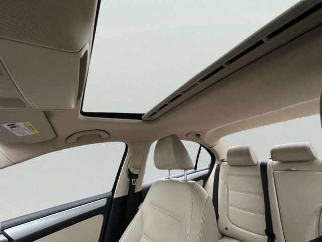 2013 Volkswagen Jetta Sedan 4dr Automatic SE w/Convenience - 22961858 - 29